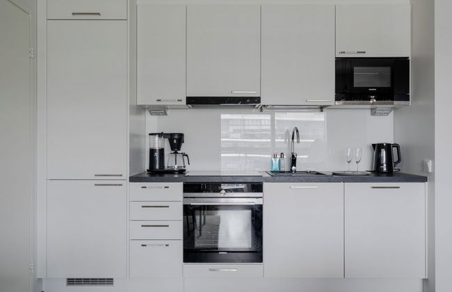 Modern 1BR Apartment with best location - Photo 11
