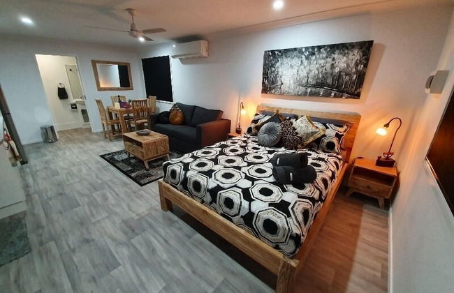 Jubri's Hideaway - Photo 3