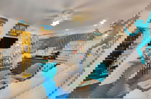 Foto 5 - Midnight Cowboy by Avantstay 3 Artistic Spaces