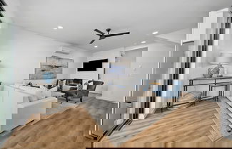 Photo 3 - Rooftop Home With Ocean View Private Parking