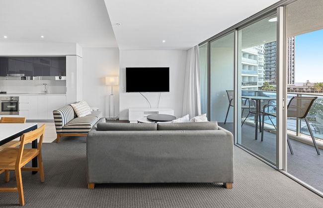 Pool and Ocean Views at the H-Residences - Photo 12