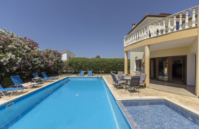 Villa Tsikkos Pende in Argaka - Photo 63