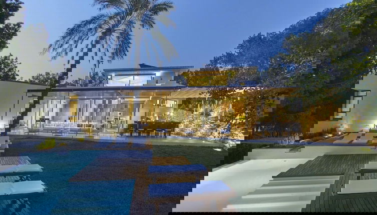 Foto 1 - Luxury Villa With sea and Sunsets Views