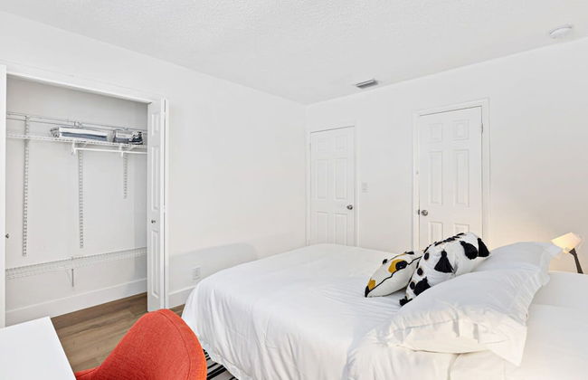 Lovely 2 BR Condo With Free Parking on Premises - Foto 11