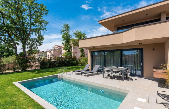 Apartment in Croatia Near the Sea With Pool - Photo 35