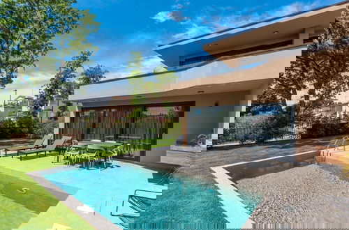 Foto 24 - Luxury Apartment With Private Swimming Pool