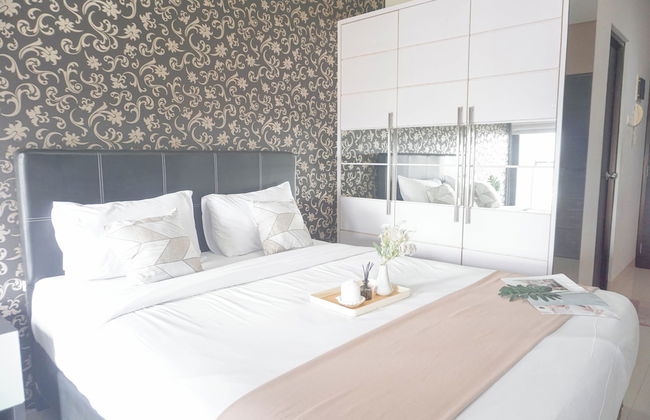 Minimalist And Relaxing Studio Room At Tamansari Semanggi Apartment - Photo 1