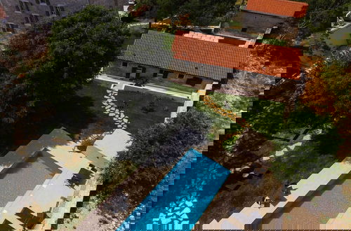 Foto 49 - The Poolside Stone House in Bale
