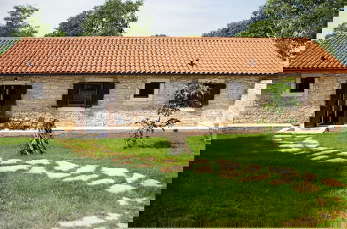 Foto 32 - The Poolside Stone House in Bale