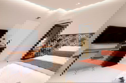 Photo 21 - Citrus Daliani Rooms
