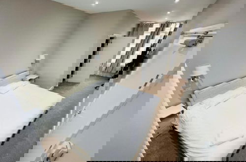 Photo 4 - Gaolgate Suites Self Check-in