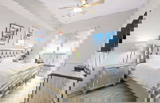 Foto 1 - Salt and Shore Escape Sleeps 7