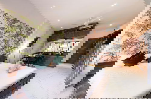 Photo 4 - Lofty Comfort Stay-Relax by Soben Home