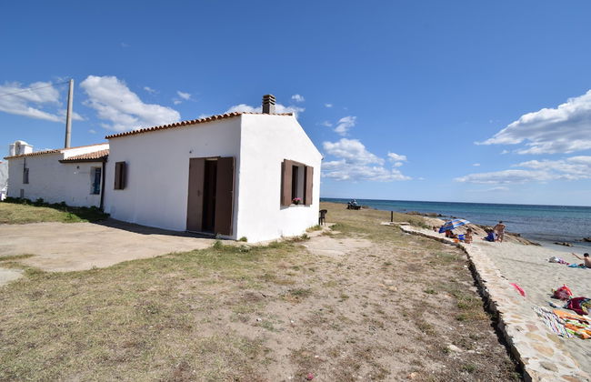 House By The Sea - Photo 1
