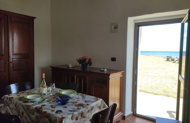 House By The Sea - Photo 7