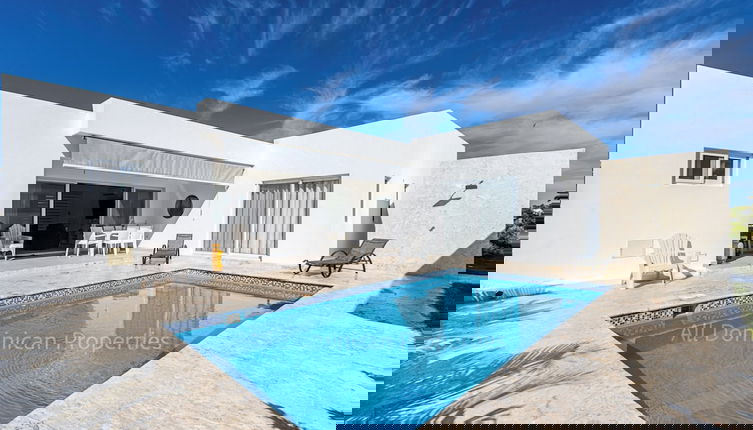 Foto 1 - New Villa With the Private Pool - is Ideal for Your Family
