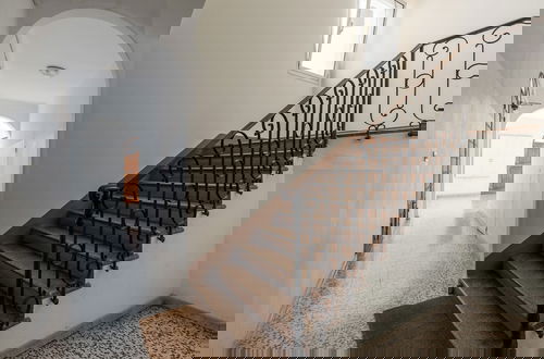 Foto 2 - Cozy Mezzanine Apartment