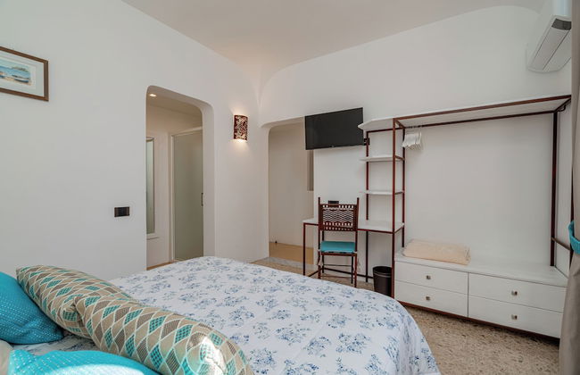 Sorella Luna Room Boutique - Photo 6