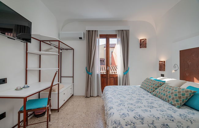 Sorella Luna Room Boutique - Photo 4