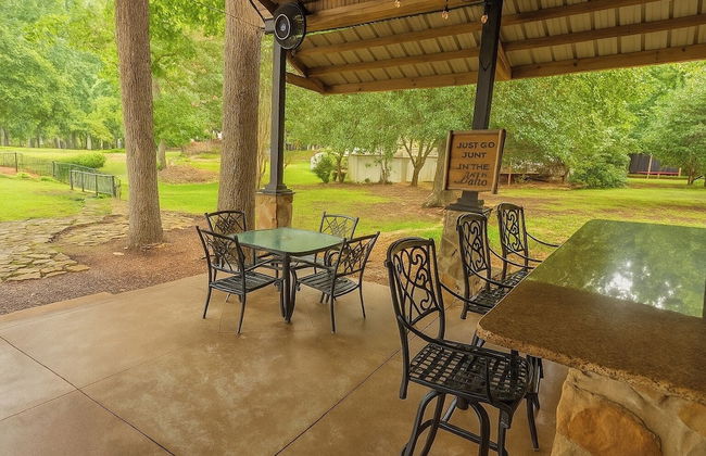 Luxury Lakefront 4br: Jacuzzi, Game Room & Wi-fi - Foto 6