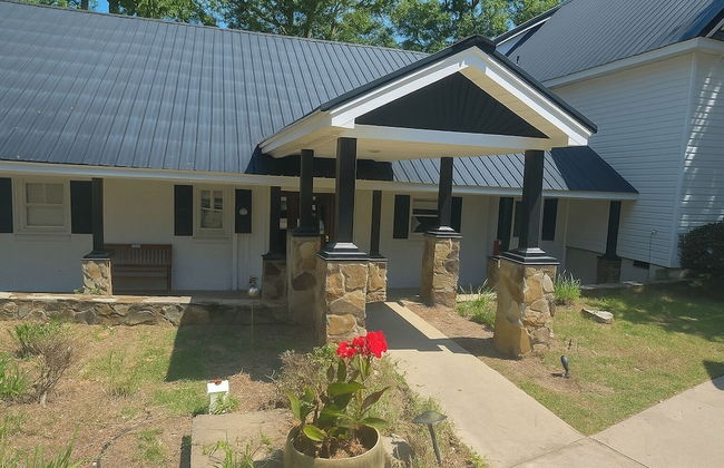 Luxury Lakefront 4br: Jacuzzi, Game Room & Wi-fi - Foto 2