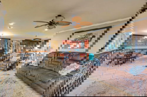 Photo 20 - Luxury Lakefront 4br: Hot Tub, Game Room & Wi-fi
