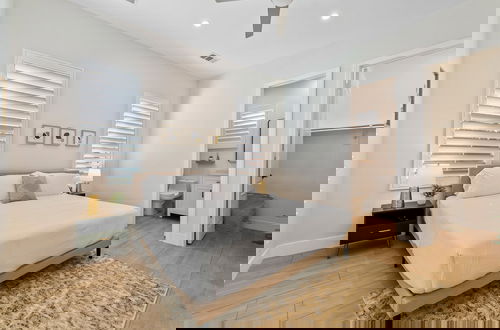 Photo 4 - The Montage Resort