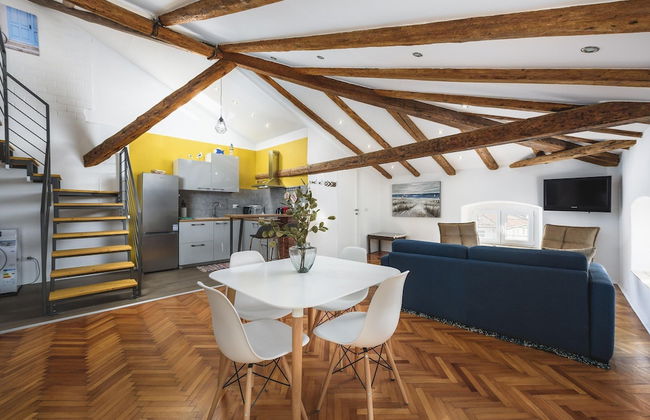Cozy Apartment for Smaller Groups - Photo 9