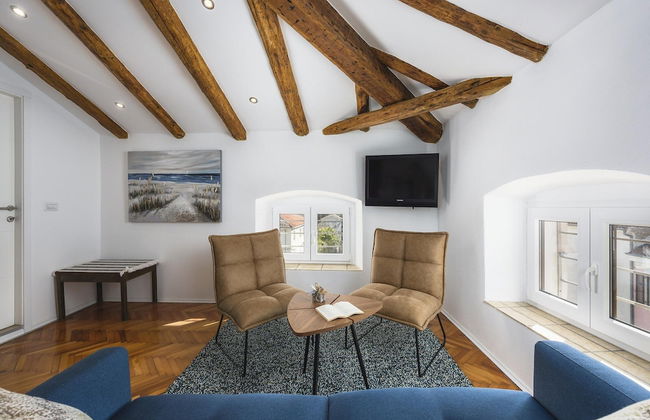 Cozy Apartment for Smaller Groups - Photo 13