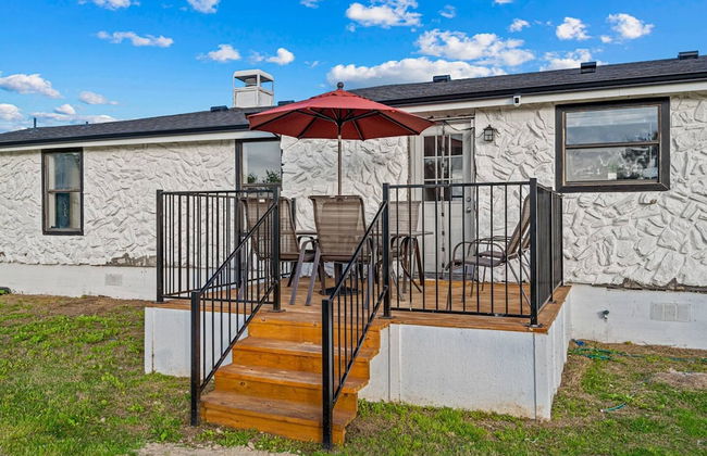 Spacious House-single Level Near Lake Huge Parking - Photo 25