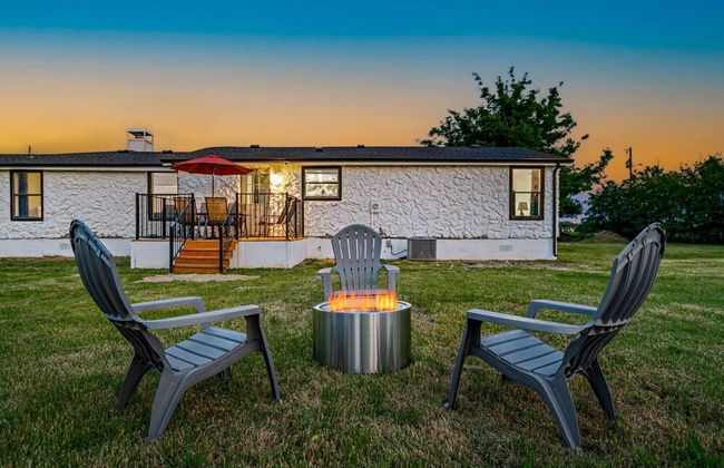 Spacious House-single Level Near Lake Huge Parking - Photo 3