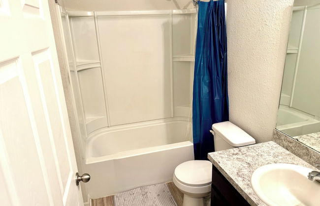 3 Bed Home 5 Mins to JAX Airport & Zoo - Photo 31
