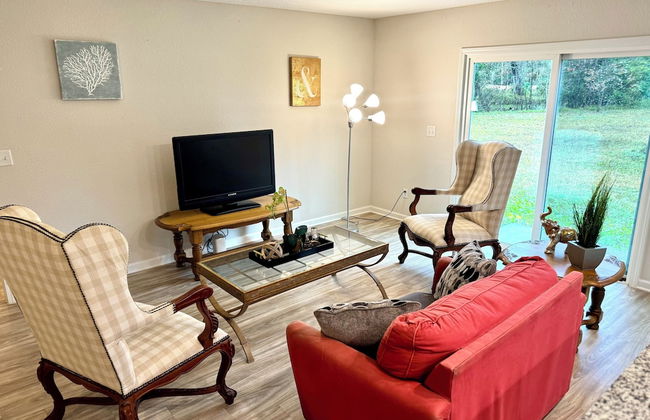 3 Bed Home 5 Mins to JAX Airport & Zoo - Photo 25