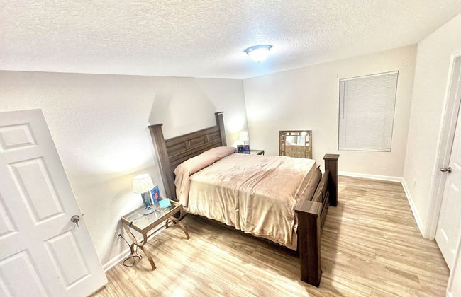 3 Bed Home 5 Mins to JAX Airport & Zoo - Photo 14