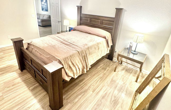 3 Bed Home 5 Mins to JAX Airport & Zoo - Photo 15