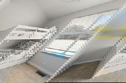 Foto 8 - Coral Crab 2 Bedroom Townhouse by RedAwning
