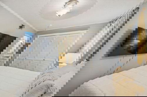 Photo 5 - SPC 1034 is a Pet Friendly 1 BR with Free Beach Service for 2! by RedAwning