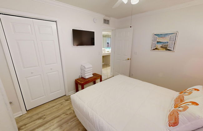 Sandpiper Cove 1086 2 Bedroom Condo by RedAwning - Photo 5
