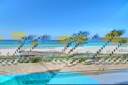 Foto 30 - Beautiful Beachfront Condo with Pool View - Unit 0203 by RedAwning