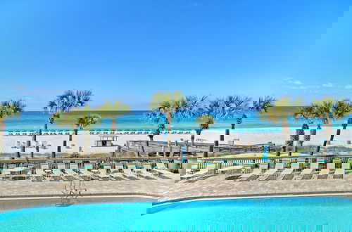 Foto 36 - Beautiful Beachfront Condo with Pool View - Unit 0203 by RedAwning