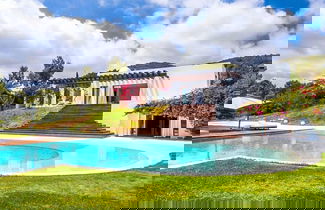 Foto 1 - Magnificent Villa With Infinity Pool