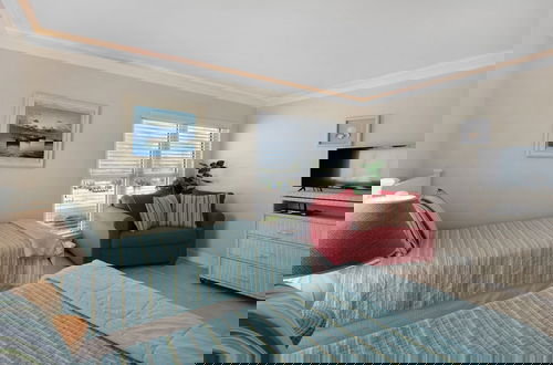 Foto 5 - Sea Oats 4 Bedroom Condo by RedAwning
