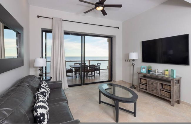 Luxury Las Palomas Oceanview Condo - Phase 2 - Photo 14