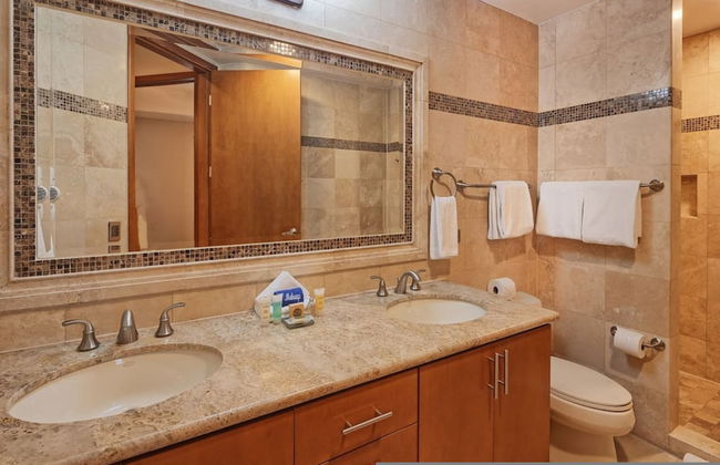 Luxury Las Palomas Oceanview Condo - Phase 2 - Photo 29