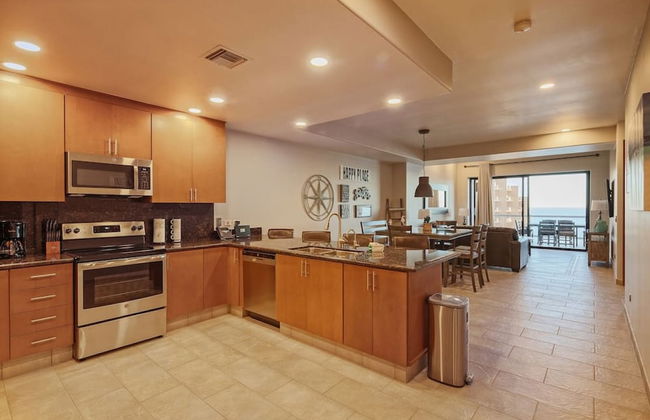 Luxury Las Palomas Oceanview Condo - Phase 2 - Photo 35