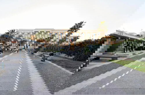 Photo 38 - BEEAPARTMENTS