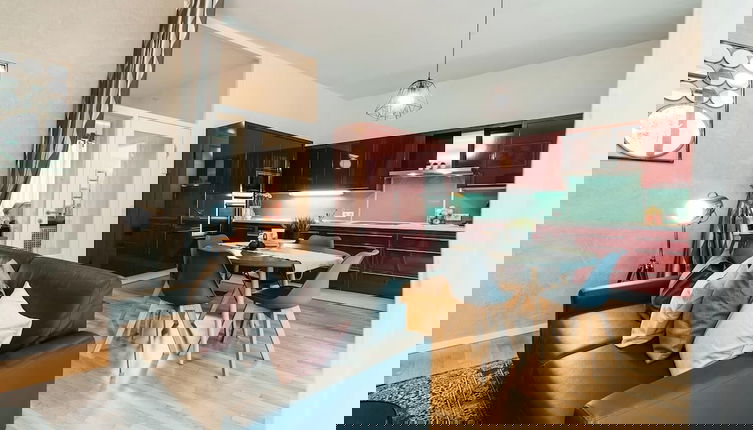 Foto 1 - YoHome - Luxury Downtown Apartment