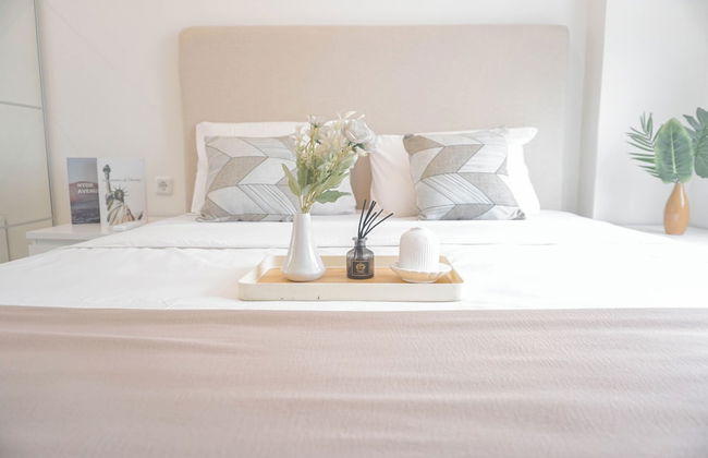 Modern Furnished and Homey 2BR at Podomoro Golf View Apartment - Foto 8