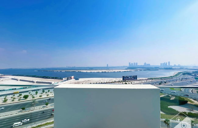 Cozy 1BR With Balcony & Views in Azizi Fawad - Foto 10