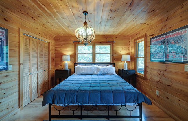 Mountain Haven in the Woods - Photo 5